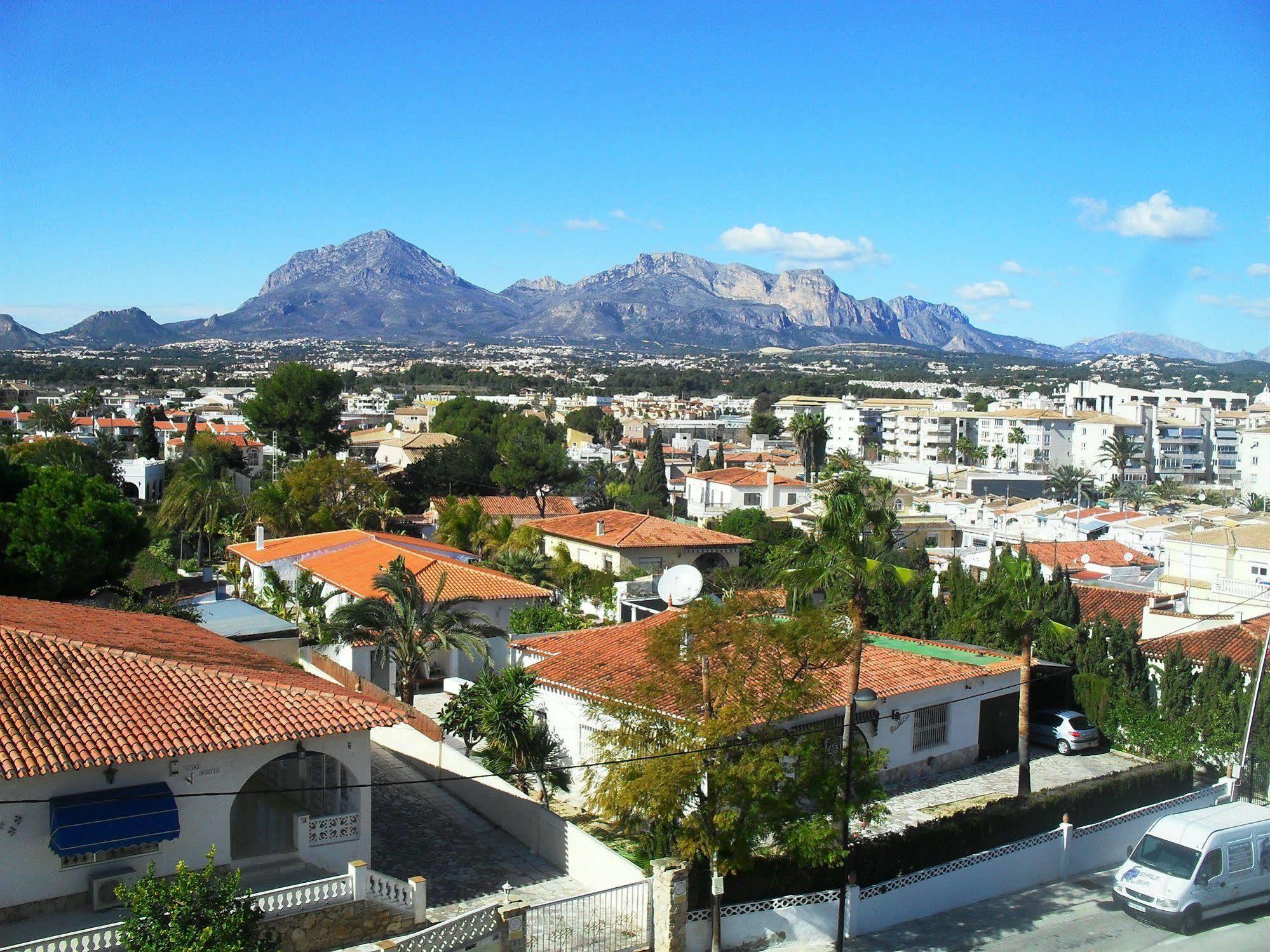 Aparthotel Residencial Vidalbir L'Alfas del Pi Exteriör bild